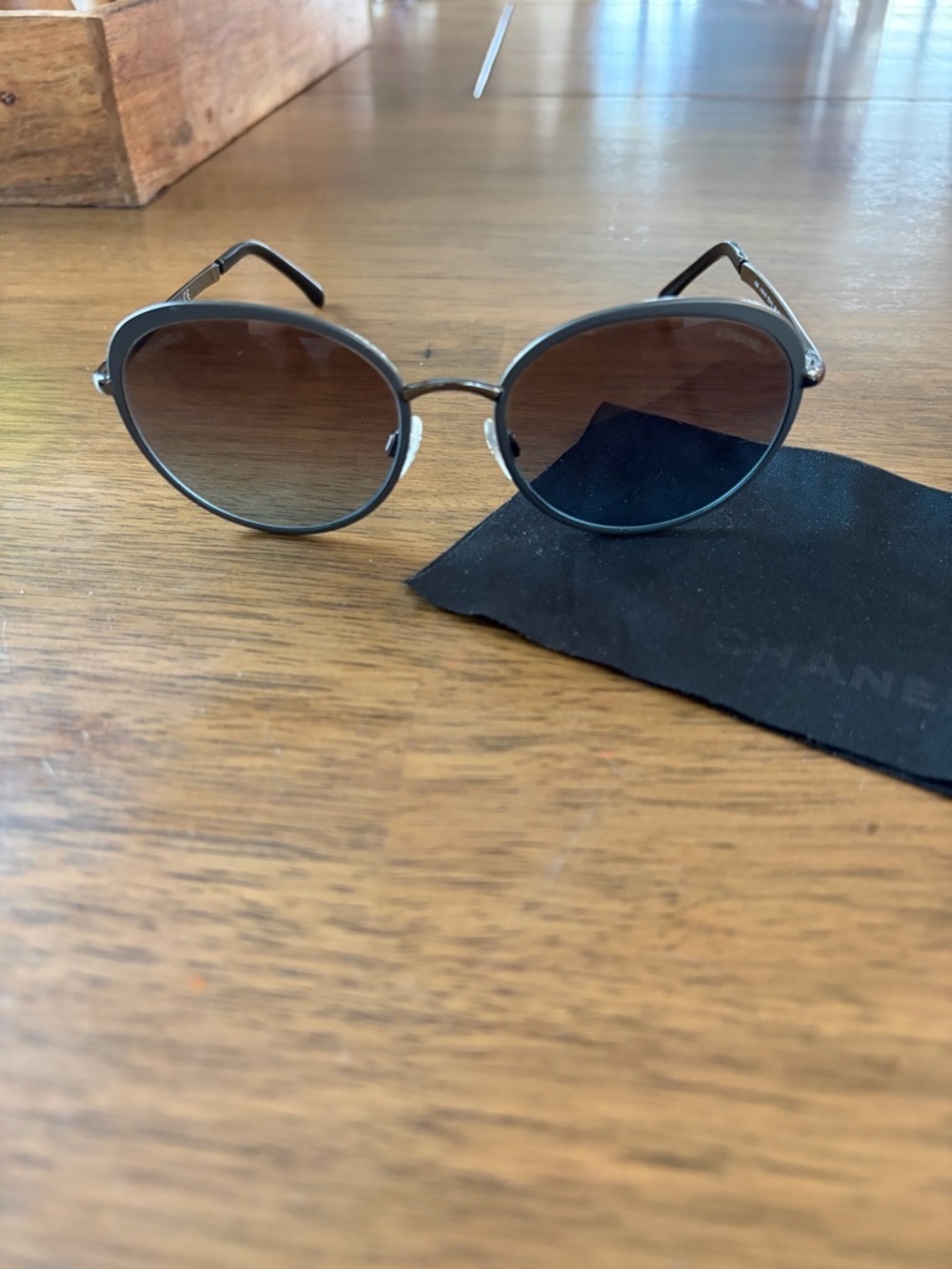 CHANEL Round Silver Metal Sunglasses with Dark Gradient Lenses - Picture 8 of 8